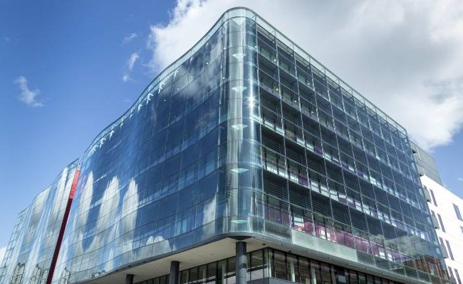 Jaguar retain Kings Place in three-year deal