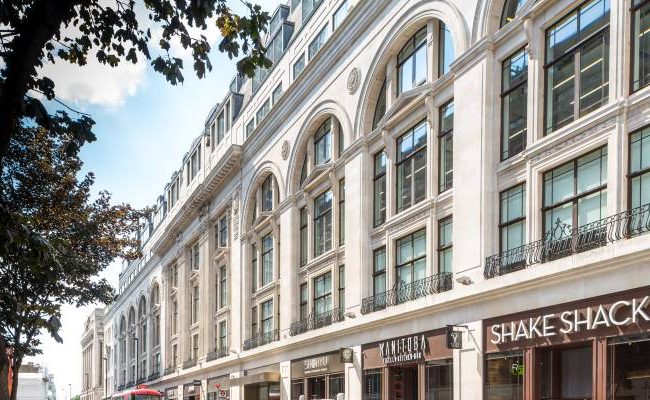 Jaguar win 100 New Oxford Street for a further three year term