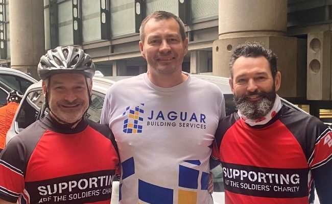 Jaguar complete the London to Brighton cycle!