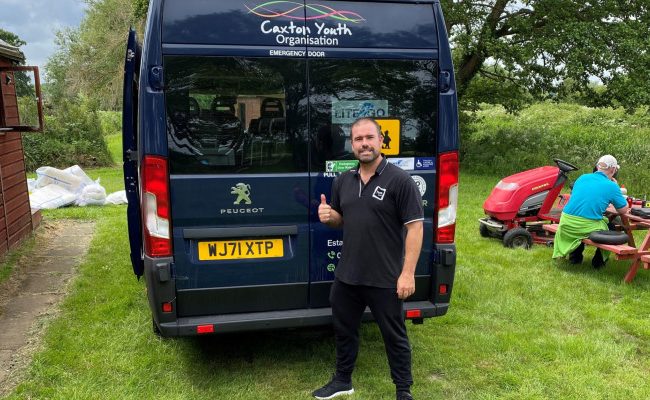 Jaguar help out the Caxton Youth Organisation