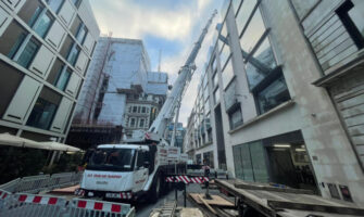 Crane Lift Success at 15 Finsbury Circus